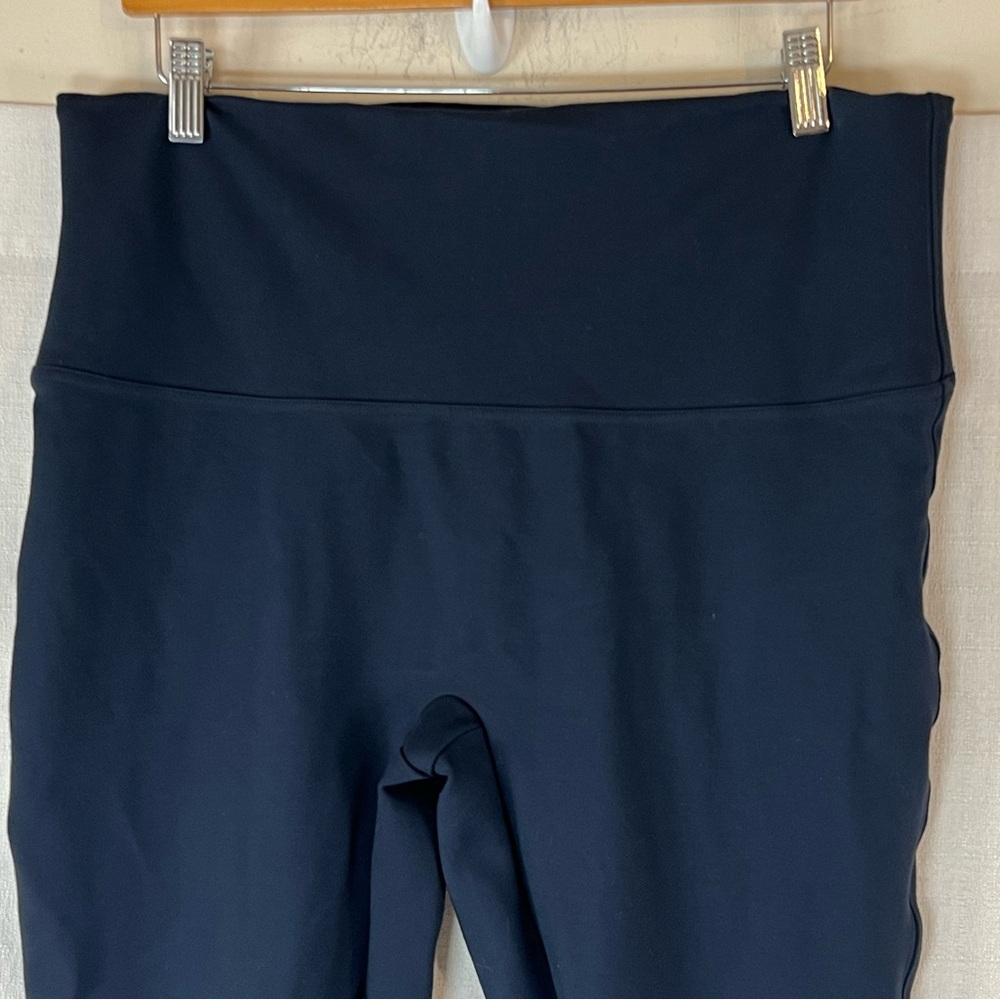 Spanx Dark Blue Pull On Pants Leggings Dress/Casual Style Size 1X Slit Leg - Picture 2 of 8